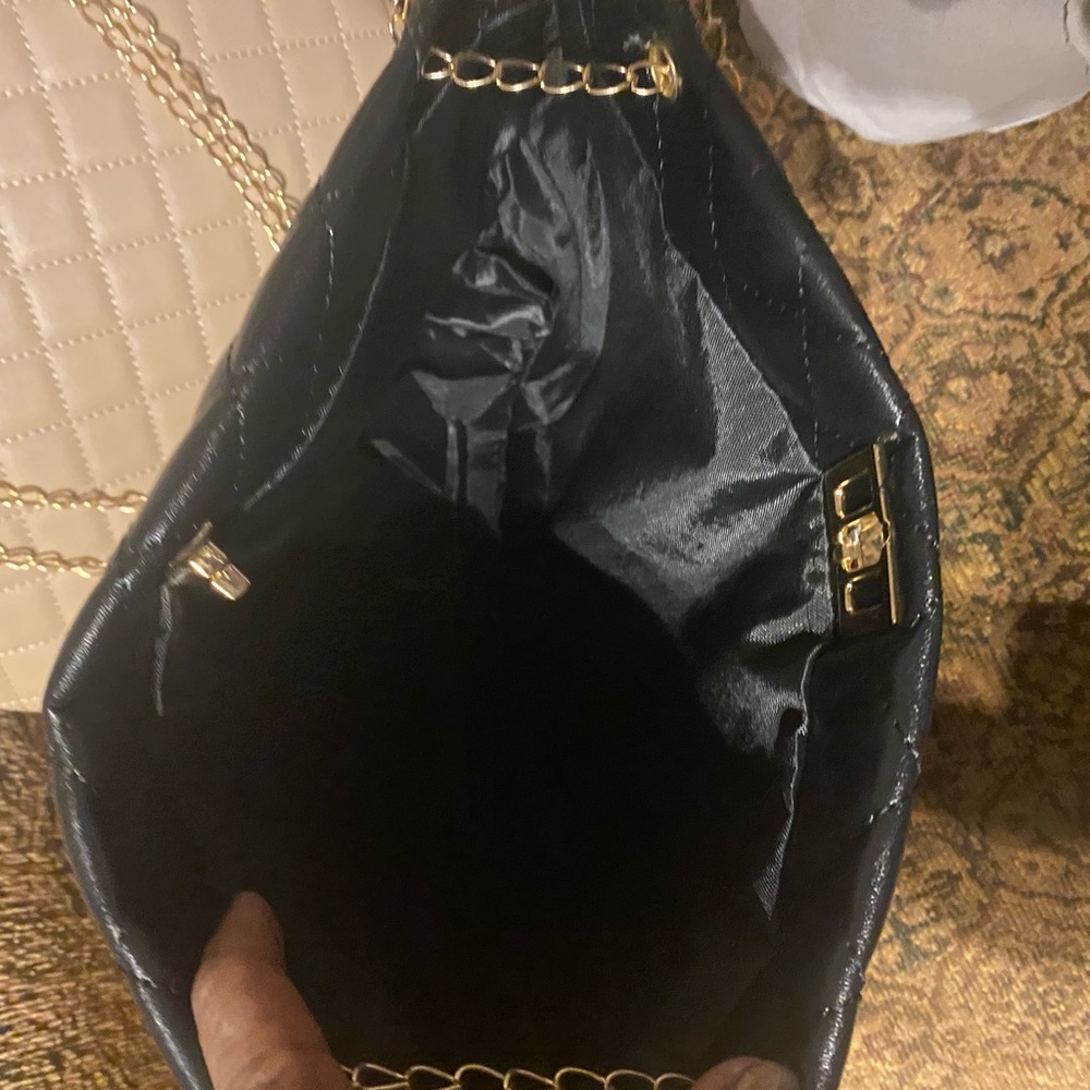 Two pocketbook - Picture 5 of 5